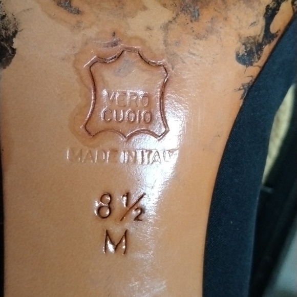 YVES SAINT LAURENT HEELS - Picture 7 of 11